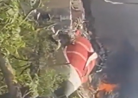 Avião com mais 240 pessoas cai na Índia minutos após decolar