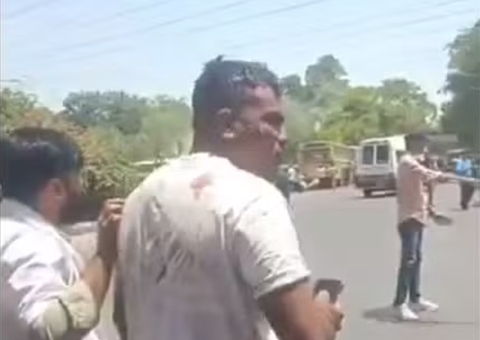 Único sobrevivente de voo com 242 passageiros pulou pela saída de emergência, diz polícia