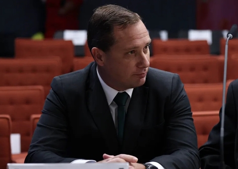 PGR pediu prisão de Mauro Cid após saída de familiares para os EUA