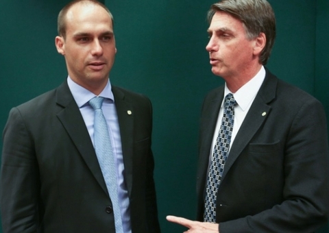 Ministros do STF minimizam pressão de Flávio por indulto a Bolsonaro