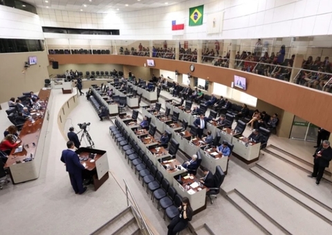 Câmara de Manaus antecipa salário e 13º de servidores para junho