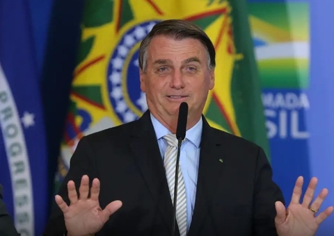 Bolsonaro cancela agendas e ficará em repouso por um mês após ordem médica