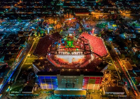 Calor, agito e alimentação: veja dicas para curtir o Festival de Parintins