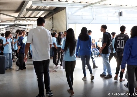 Pé-de-Meia: MEC inicia pagamento da quarta parcela para estudantes