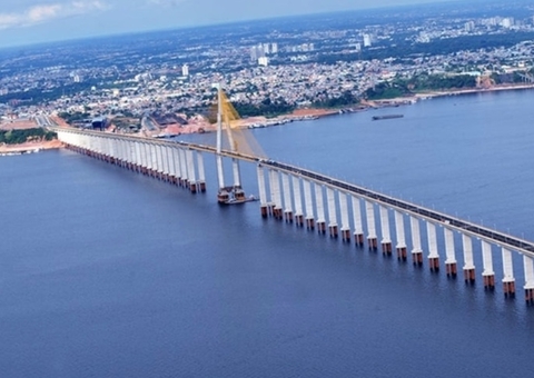 Cheias dos rios elevam riscos de doenças no Amazonas, alerta especialista