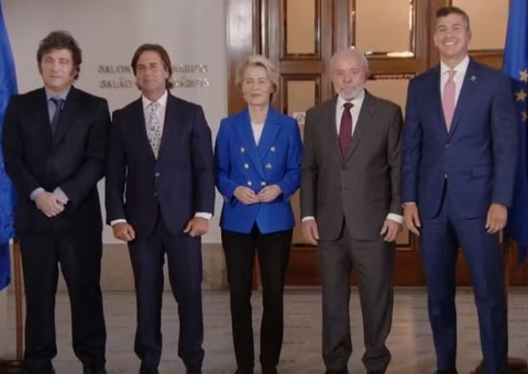 Sob clima tenso, Lula viajará à Argentina esta semana para Cúpula do Mercosul