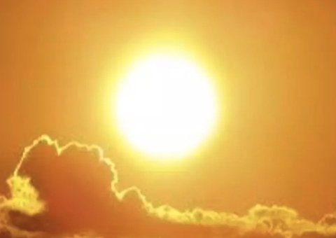 Onda de calor na Europa mata 8 e fecha Torre Eiffel para visitação