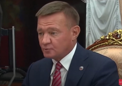 Ministro russo é achado morto horas após ser demitido por Putin