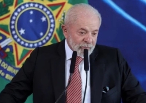 Lula diz que não aceita interferência após post de Trump sobre Bolsonaro