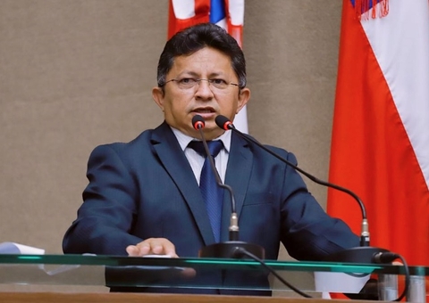 Sinésio Campos é reeleito presidente do PT no Amazonas