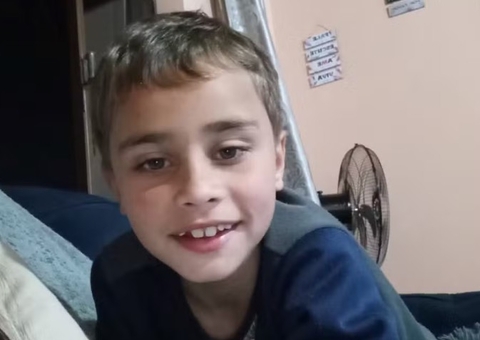 Família se despede de menino morto a facadas em ataque à escola no RS