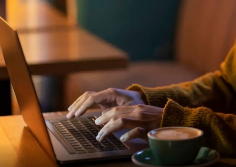 Serviços já respondem por 57% dos empregos formais no país, diz CNS