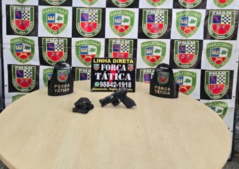 Homem é preso por ameaçar atirar em pessoas com arma falsa no Alvorada