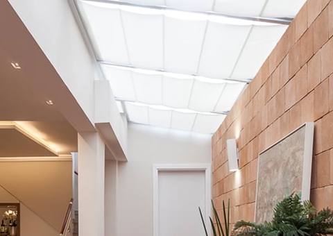 Confira dicas de como usar a luz natural e materiais ecológicos na reforma