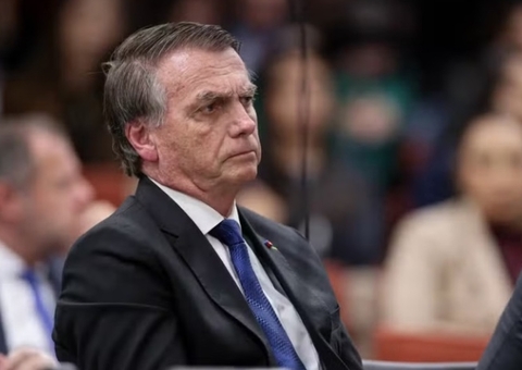 Bolsonaro nega ligação com tarifaço de Trump e diz não ter como interceder