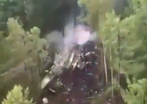 Avião com 43 pessoas é achado em chamas após desaparecer na Rússia