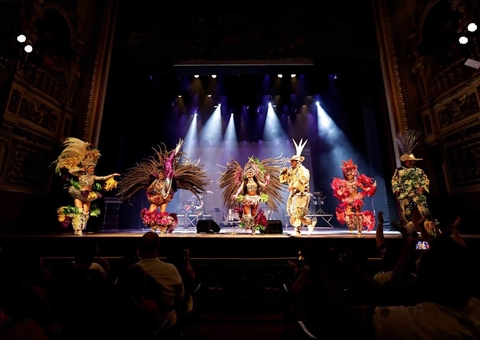 Ritmo de ciranda toma conta do Teatro Amazonas com lançamento do festival 2025
