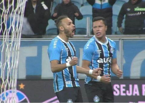 Grêmio vence Fortaleza com dois pênaltis em 6 minutos