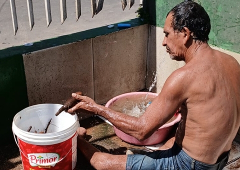 Exclusivo: Imagens escancaram a realidade de quem sofre com a falta de água em Manaus