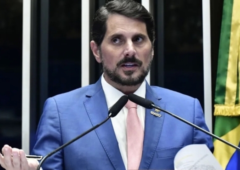 Moraes justifica novas restrições a Marcos do Val e cita 'afronta' ao STF