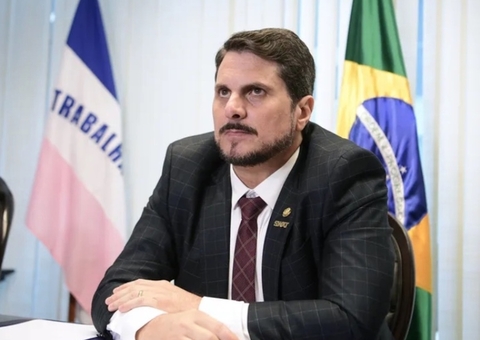 Do Val foi abordado pela PF na saída de avião e reclamou de perseguição de Moraes