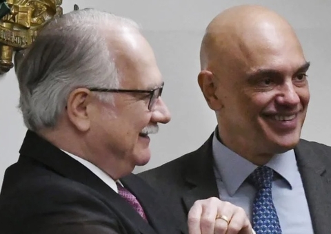 Fachin critica sanção de Trump a Moraes e cita desafio de autocontenção do STF