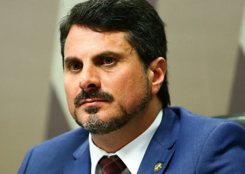 Moraes autoriza Marcos do Val a ir ao Senado fora do horário de recolhimento