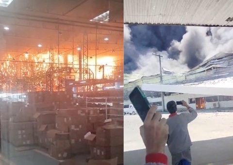 Trabalhadores registram pânico durante incêndio em fábrica no Distrito; vídeo