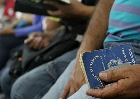 Tarifaço dos EUA sobre produtos brasileiros pode causar mais de 110 mil demissões