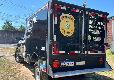 Sem calcinha, mulher é encontrada morta em terreno em Manaus