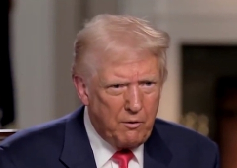 Trump celebra tarifas e diz que "bilhões estão fluindo para os EUA"
