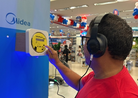 Cabines de CDs retornam às lojas da Bemol em comemoração aos 83 anos