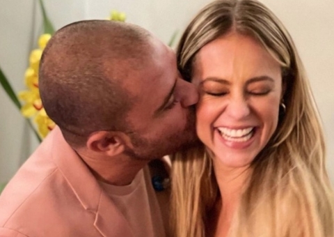 Diogo Nogueira ficou aliviado ao descobrir que Paolla não é bolsonarista