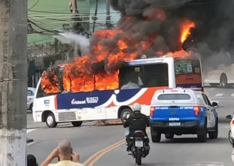 Traficantes bloqueiam ruas e ocupam 12 ônibus na Ilha do Governador; vídeos