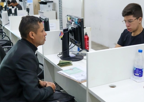 Repositor, recepcionista e mais: veja vagas disponíveis no Sine Amazonas