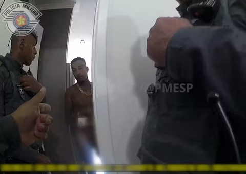 Gato Preto estava pelado e com duas mulheres ao ser detido após acidente