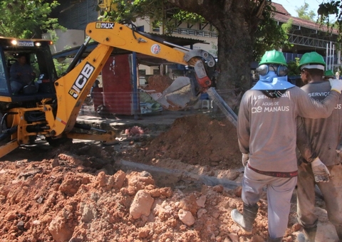 Águas de Manaus leva multa de R$ 254 mil por não sinalizar obras e colocar população em risco