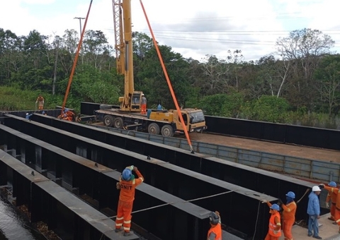 Travessia da BR-319 ficará fechada nesta sexta para obras da nova ponte