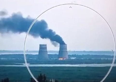 Ataque da Ucrânia provoca incêndio em usina nuclear na Rússia