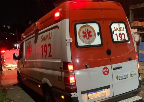 Acidente entre carros deixa ferido na Estrada da Vivenda no Tarumã