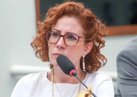 Justiça italiana rejeita alegação sobre saúde e mantém Zambelli presa 