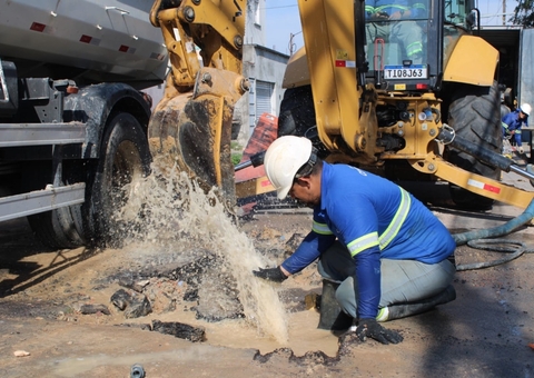 Mesmo com serviço precário, Águas de Manaus prevê novo aumento na tarifa