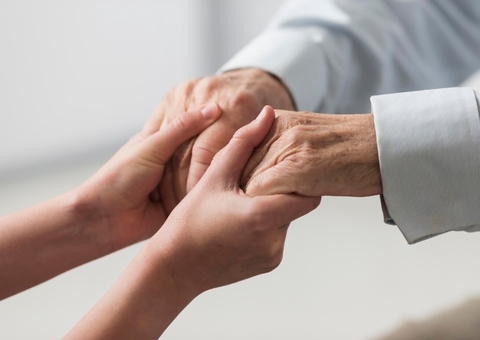 Idosa que trabalhou desde os 4 anos é reconhecida como herdeira dos patrões