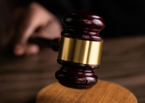 Pai é condenado a 456 anos de prisão por estuprar filha e transmitir crime na internet