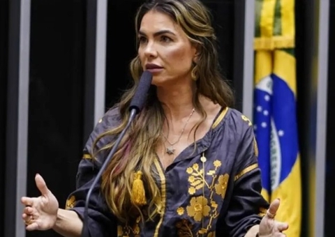 Servidoras pedem cassação de deputada por acusação de "teste do sofá"