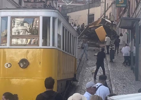Bondinho histórico de Lisboa descarrila e deixa 3 mortos e cerca de 20 feridos