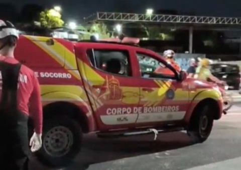 Motociclista de aplicativo morre após ser atingido por carro na Av. Cosme Ferreira