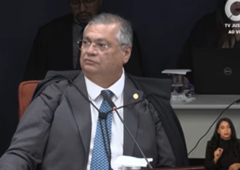 Flávio Dino vota para condenar Bolsonaro e mais 7 réus