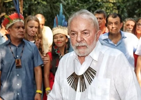 Vamos fazer a BR-319 em acordo com ambientalistas, diz Lula