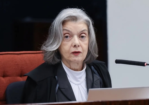 Cármen Lúcia diz que fatos da denúncia contra Bolsonaro não foram negados